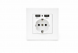 IP kamera paslėpta sienos rozetėje