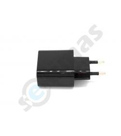 Užmaskuotas diktofonas kroviklyje su garso aktyvacijos funkcija